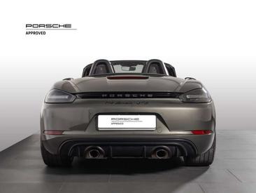 Porsche 718 Cayman GTS 4.0 — photo 3