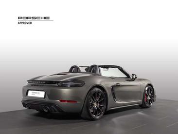 Porsche 718 Cayman GTS 4.0 — photo 8