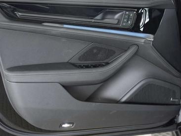 Porsche Panamera — photo 30