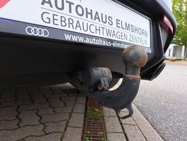Porsche Macan — photo 8