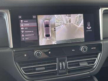 Porsche Macan — photo 21