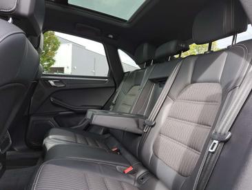 Porsche Macan — photo 9