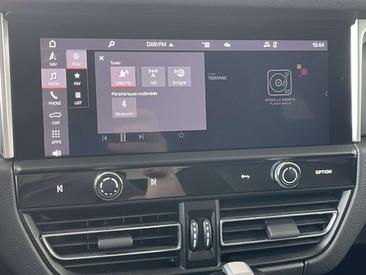 Porsche Macan — photo 22