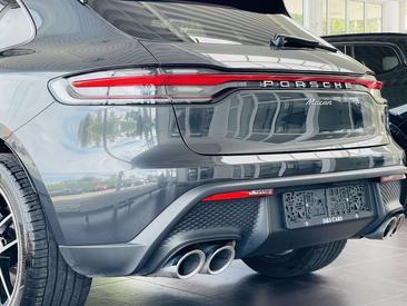 Porsche Macan — photo 27