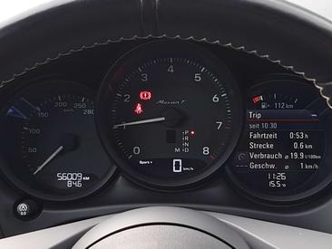 Porsche Macan — photo 15