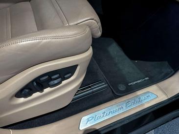 Porsche Cayenne E-Hybrid — photo 32