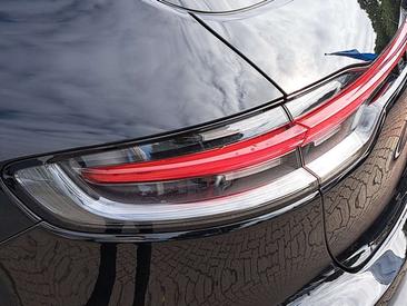 Porsche Macan — photo 24