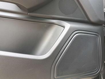 Porsche Macan — photo 25