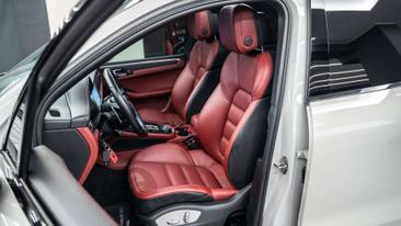 Porsche Macan — photo 13