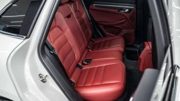 Porsche Macan — photo 23