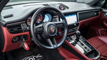 Porsche Macan — photo 27