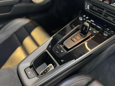Porsche Carrera GT — photo 46