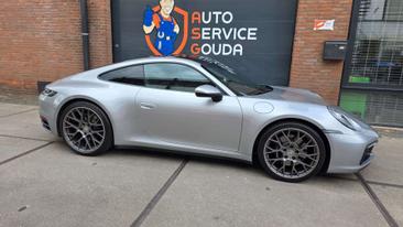 Porsche 992 I Carrera 4S — photo 2