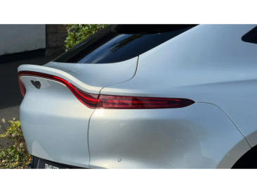 Aston Martin DBX V8 — photo 8