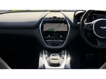 Aston Martin DBX V8 — photo 10