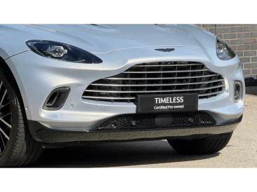 Aston Martin DBX V8 — photo 15