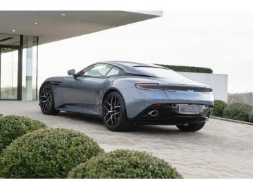 Aston Martin DB12 V8 — photo 18