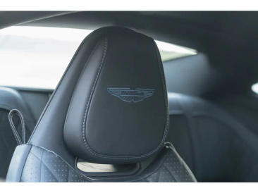 Aston Martin DB12 V8 — photo 25