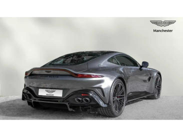 Aston Martin Vantage V8 — photo 7