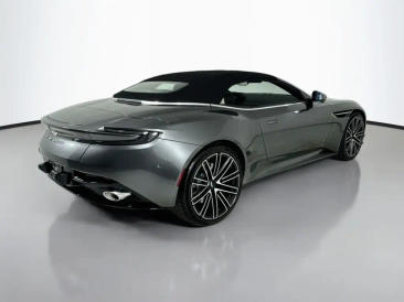 Aston Martin DB12 V8 — photo 7