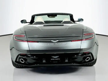 Aston Martin DB12 V8 — photo 12
