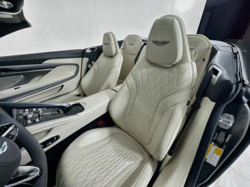 Aston Martin DB12 V8 — photo 20