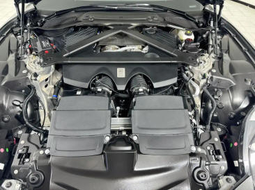 Aston Martin DB12 V8 — photo 27