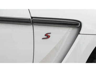 Aston Martin DBX S — photo 38