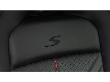 Aston Martin DBX S — photo 66