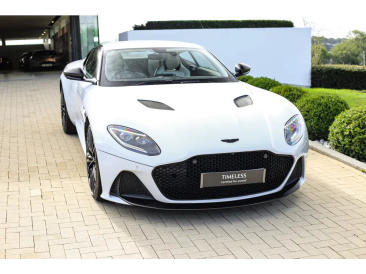 Aston Martin DBS Superleggera V12 — photo 11