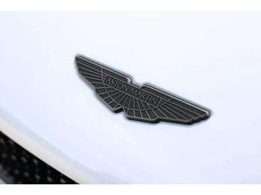 Aston Martin DBS Superleggera V12 — photo 14