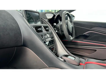 Aston Martin DBS (2018-24) DBS 770 Ultimate Coupe — photo 30