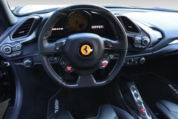 Ferrari 488 GTB — photo 12