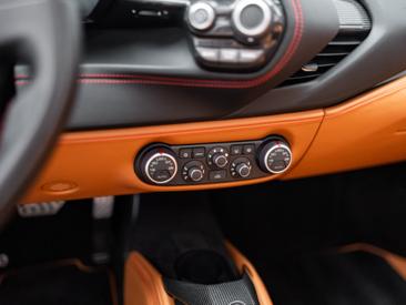 Ferrari 488 Spider — photo 11