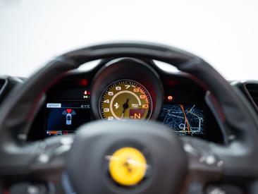 Ferrari 488 Spider — photo 18