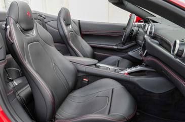 Ferrari Portofino — photo 6