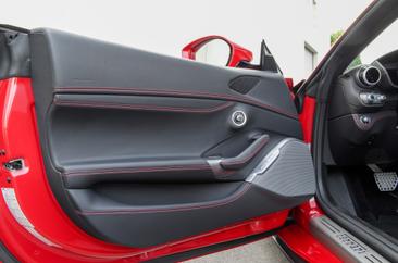 Ferrari Portofino — photo 9
