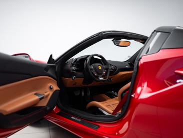 Ferrari 488 Spider — photo 28