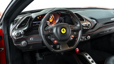 Ferrari 488 GTB — photo 14
