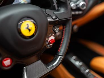 Ferrari 488 Spider — photo 40