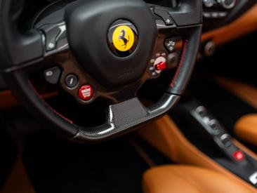 Ferrari 488 Spider — photo 41