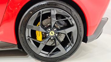 Ferrari 12 Cilindri — photo 20