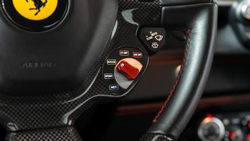 Ferrari 488 GTB — photo 24