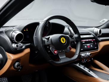 Ferrari GTC4Lusso — photo 7
