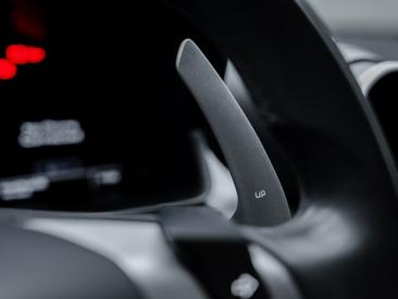 Ferrari GTC4Lusso — photo 8