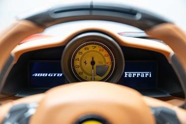 Ferrari 488 GTB — photo 7