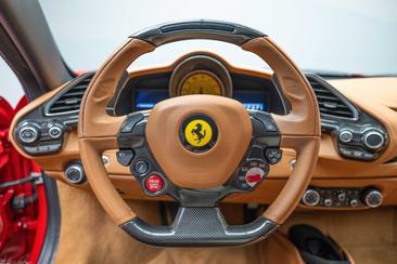 Ferrari 488 GTB — photo 8