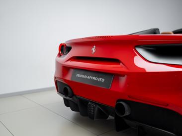 Ferrari 488 Spider — photo 55