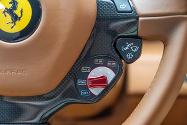 Ferrari 488 GTB — photo 11