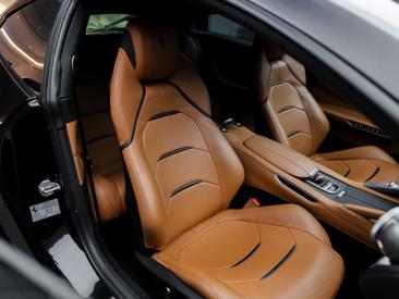 Ferrari GTC4Lusso — photo 20